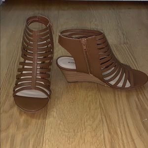 Wedge sandals
